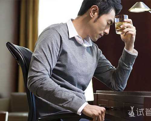 国内供卵代生儿子,43岁做试管10个人里几个能*一次*的几率高吗